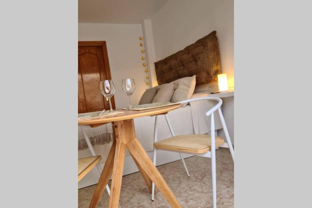 Calmahouse Carihuela Apartment Torremolinos Luaran gambar